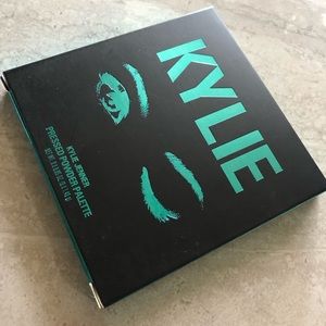 Kylie Cosmetics The Blue Honey Palette